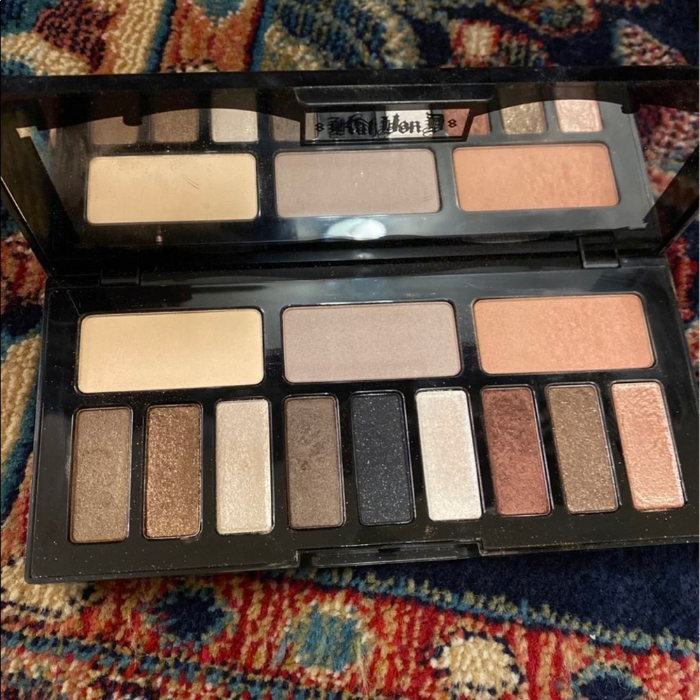 ❌SOLD❌Kat VonD Shade + Light Eye Palette